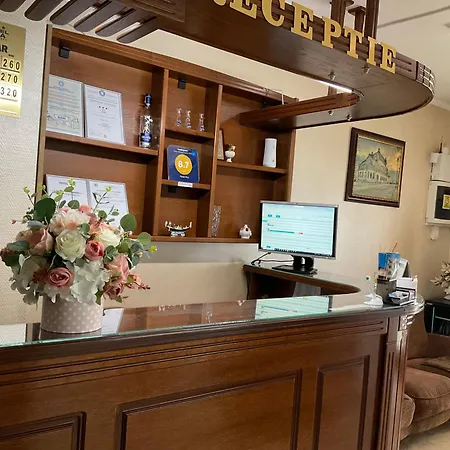 安娜酒店 3* 康斯坦察